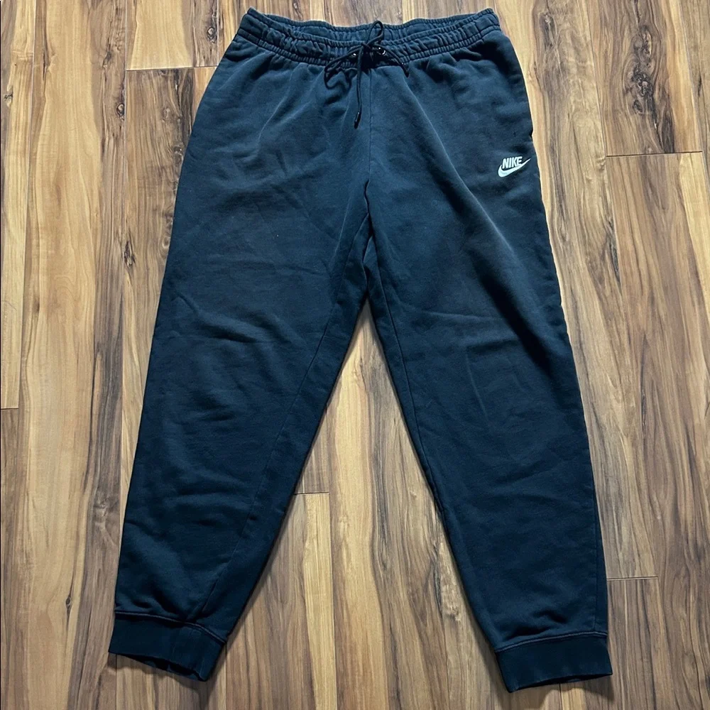 Nike comfortable black